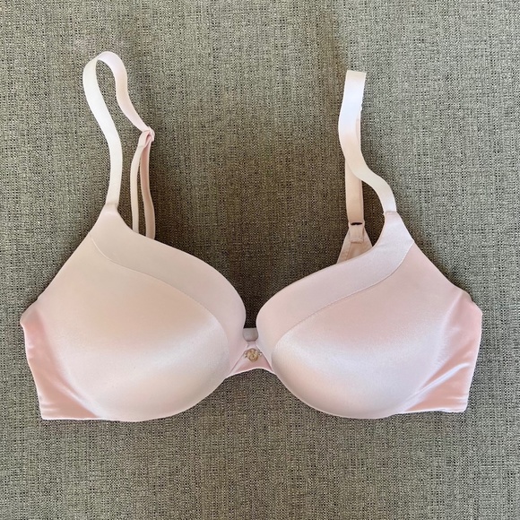 Victoria's Secret Push Up Bra - Picture 1 of 3